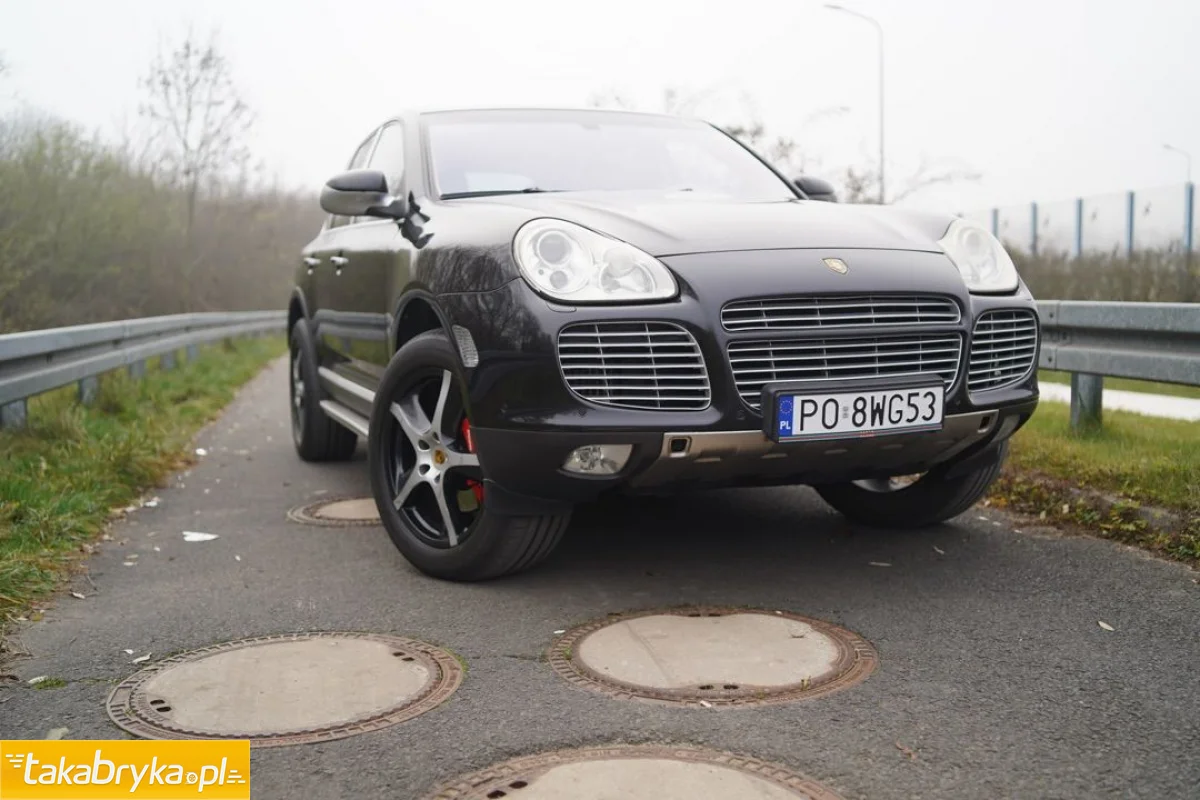 Porsche Cayenne Turbo salon PL bezwypadkowy LPG dodatki Tequipment po