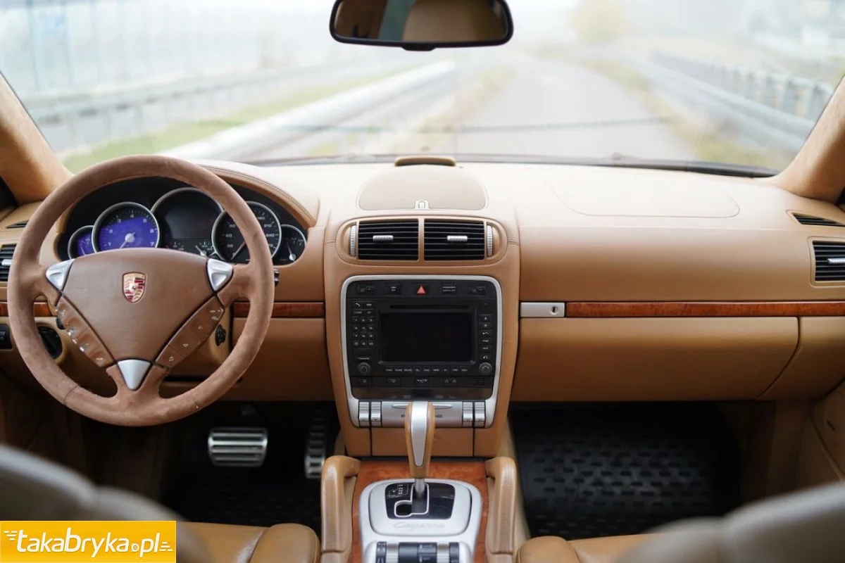 Porsche Cayenne Turbo salon PL bezwypadkowy LPG dodatki Tequipment po