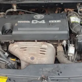 Toyota Avensis 2.0vvti + LPG